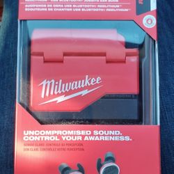 Milwaukee Red Lithium USB Bluetooth Job Site Earbuds 3.0