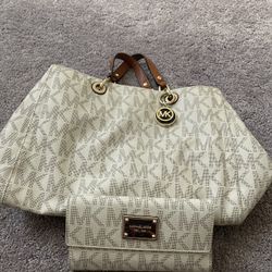 Michael Kors Purse And Wallet