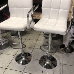 New Extra Large Stools With Arms  Black Or White  89.00 EACH 