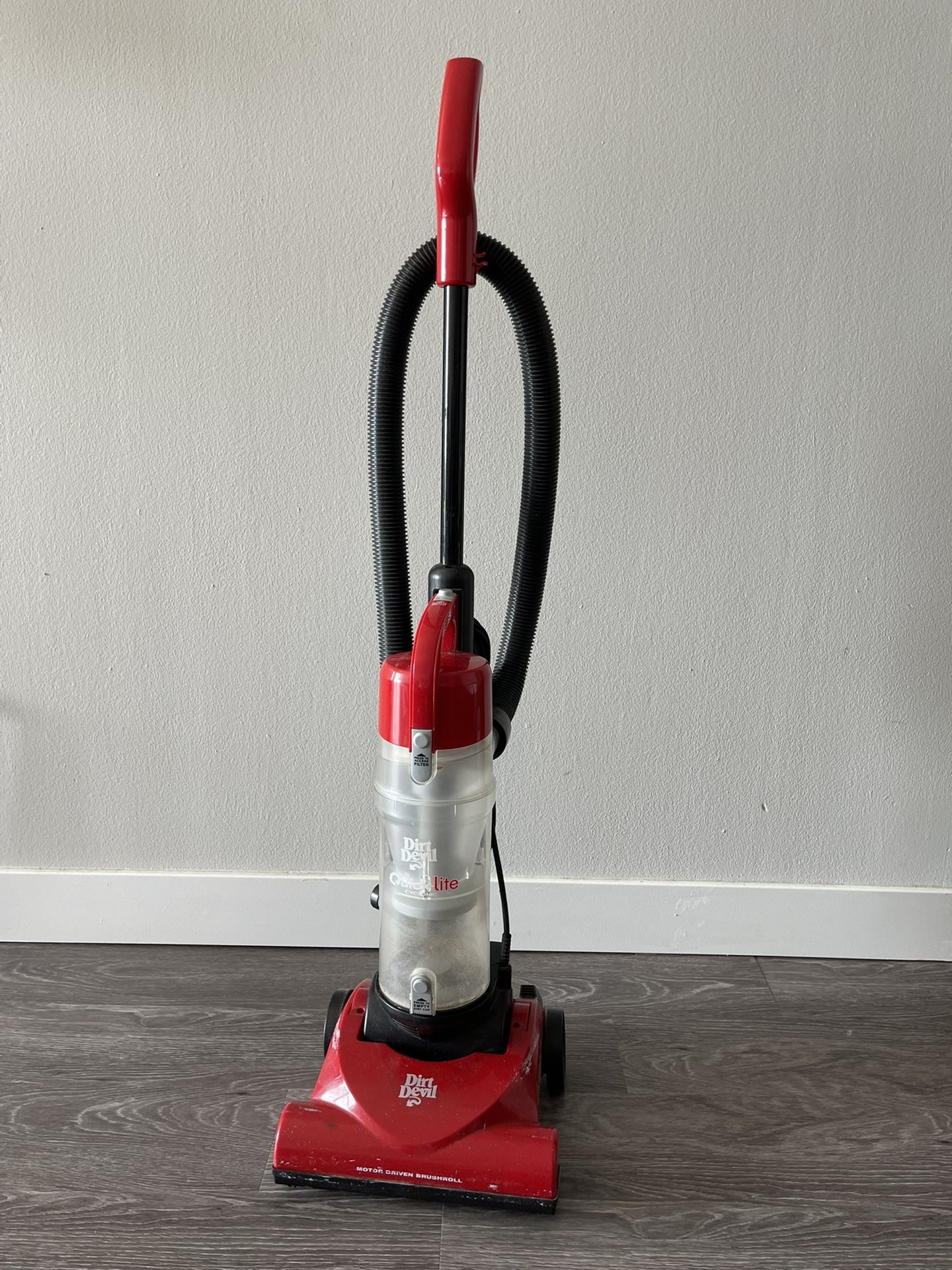 Dirt Devil Vacuum Cleaner, Red