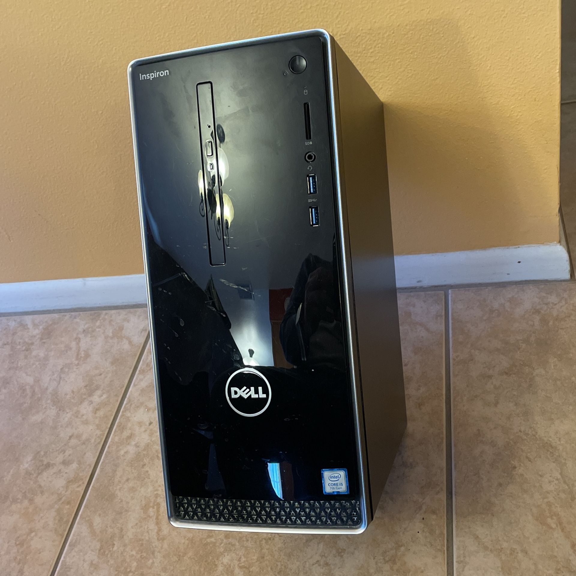 Dell i5 Windows 11 Desktop