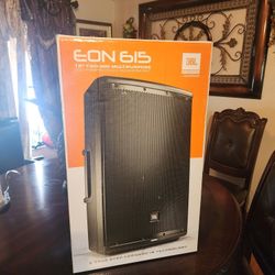  PAR DE JBL EON  615  SPIKERS 