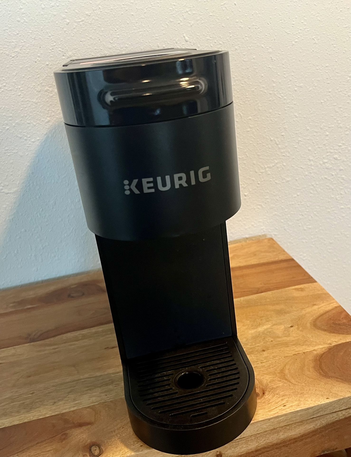 Keurig Single Serve Coffee Maker With Option For Iced Coffee Strength 
