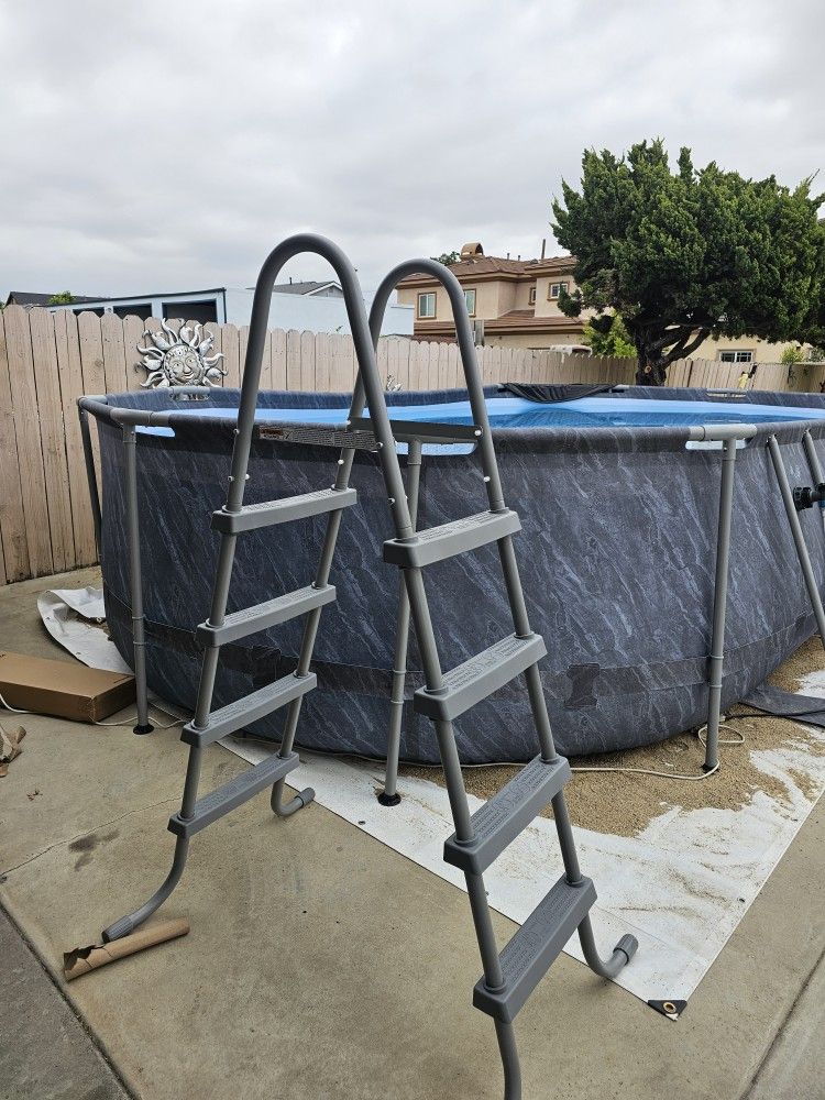 Pool Ladder
