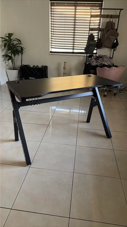 FDW Gaming table