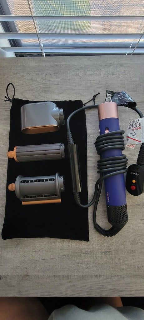 Dyson AirWrap