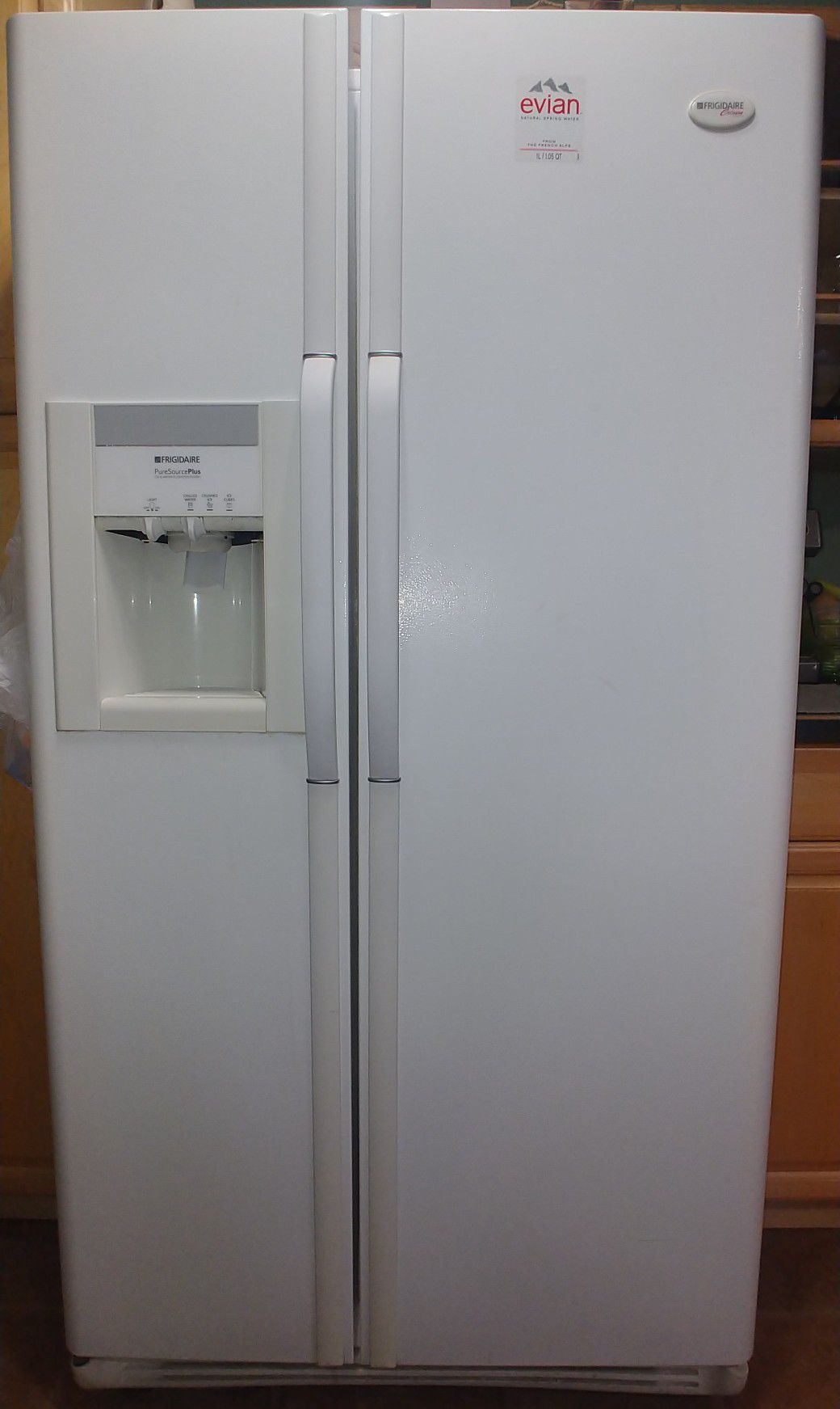 Frigidaire Refrigerator and Electric Stove