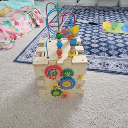 KidKraft Deluxe Activity Cube