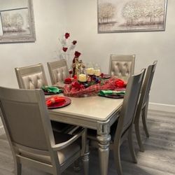 Complete set couches kitchen table