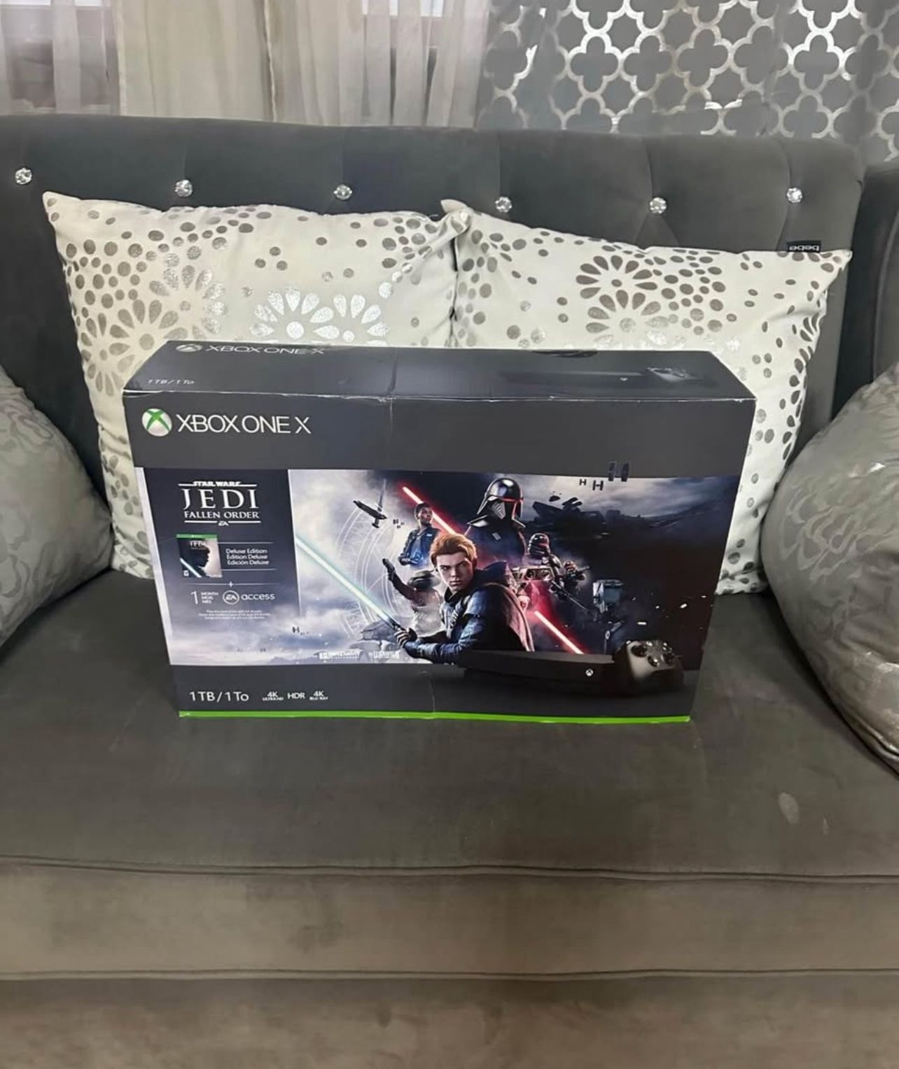 Xbox One X 1TB Console - Star Wars Jedi: Fallen