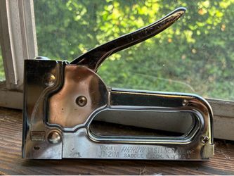 arrow staple gun