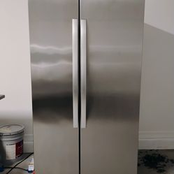 Whirlpool Side by Side Stainless Steel Refrigerator