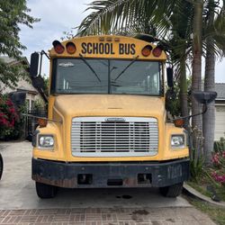 2004 International School bus