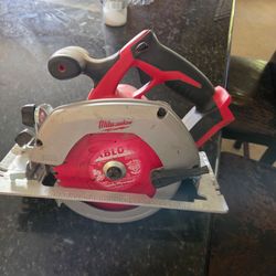 Milwakee 18v power saw