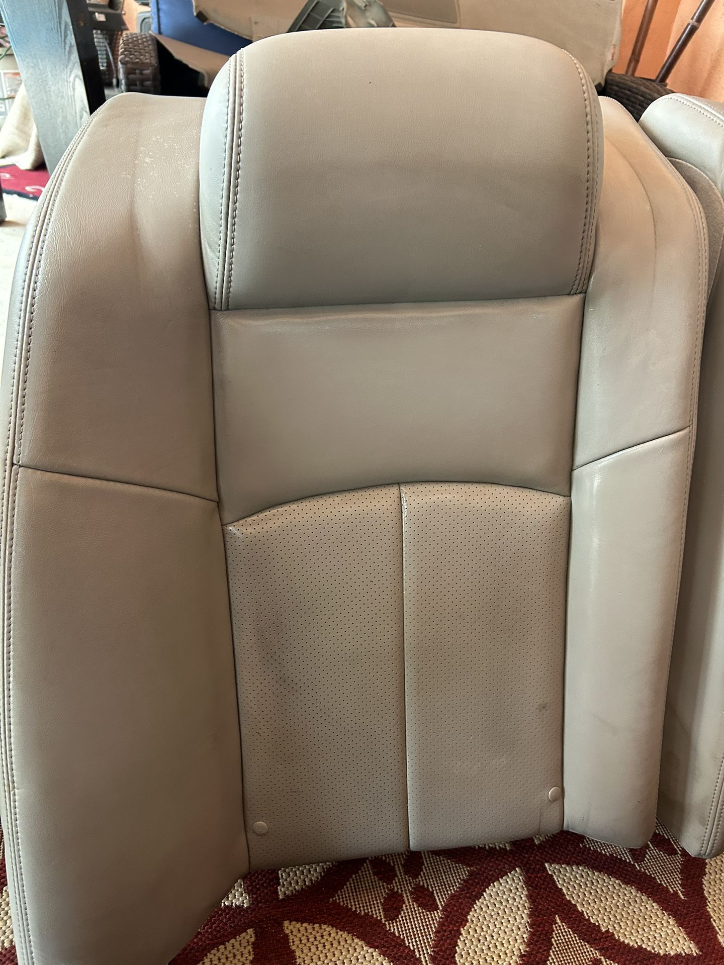 Infiniti G37S Rear Seats