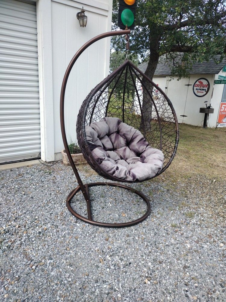 outdoor /indoor egg swing chair w/mounting stand