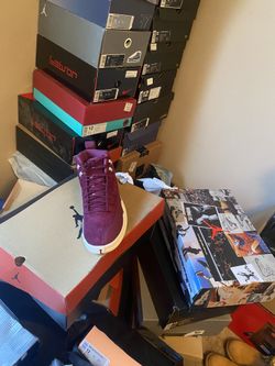 Jordan 12s