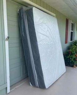 Queen Size Mattress Regular With box Springs Set NEW MATTRESS INNERSPRING 