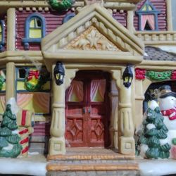 Village Center Collectables 