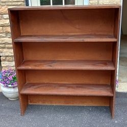 3 Shelf Cabnet