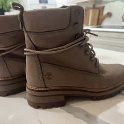 Timberland Taupe Nubuck Lace-Up Boots (Size 8)