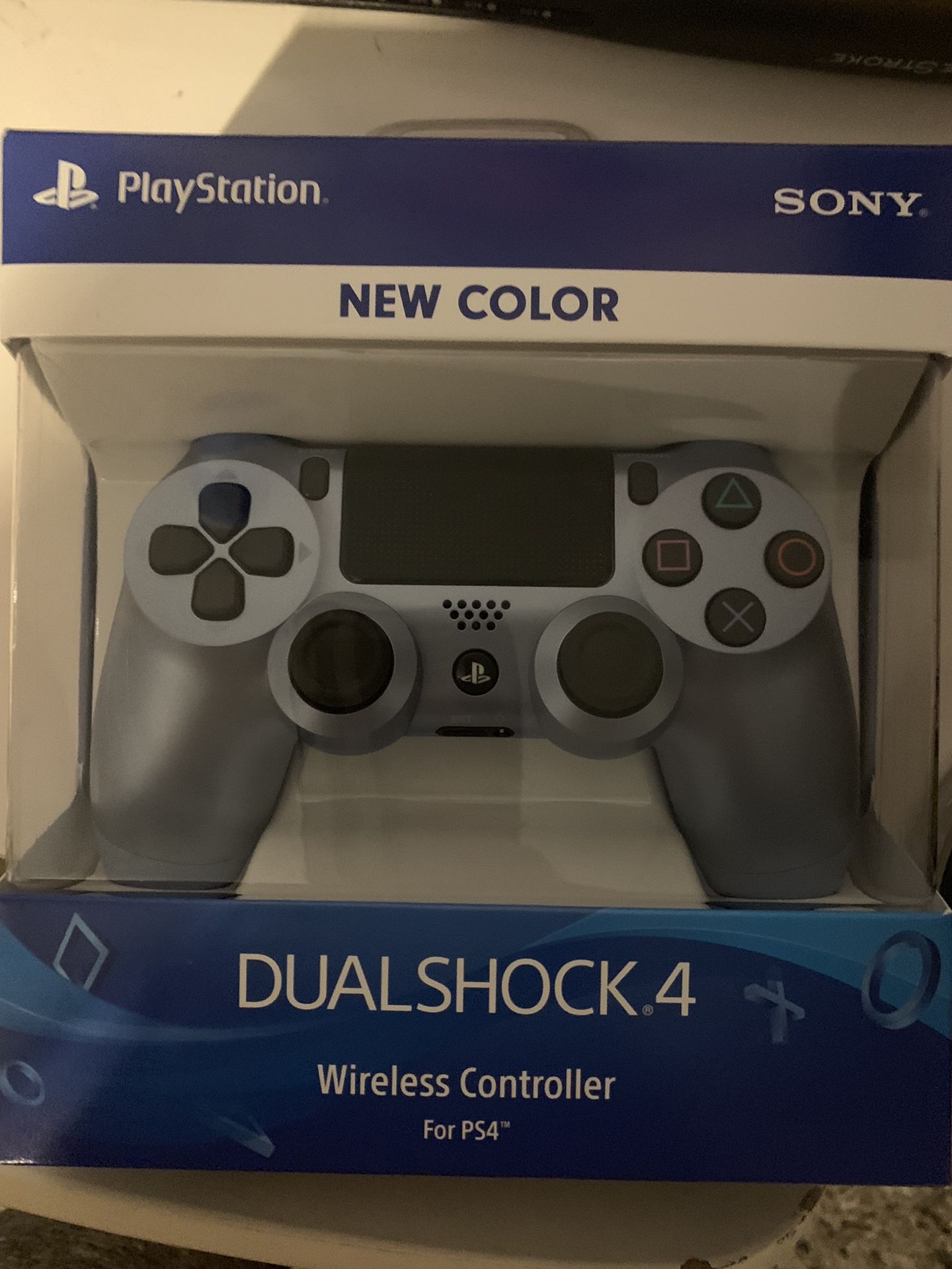 Dual Shock PS4 wireless controller