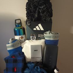 Men's Polo gift basket with white tee