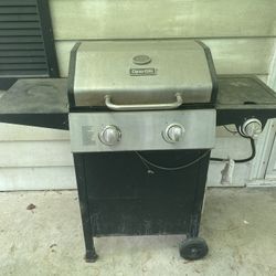 Dyna glo Propane Grill