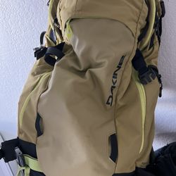 Dakine Poacher Ras Backpack 36L