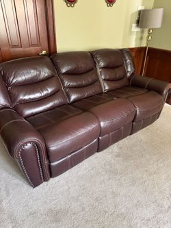 Reclining sofa