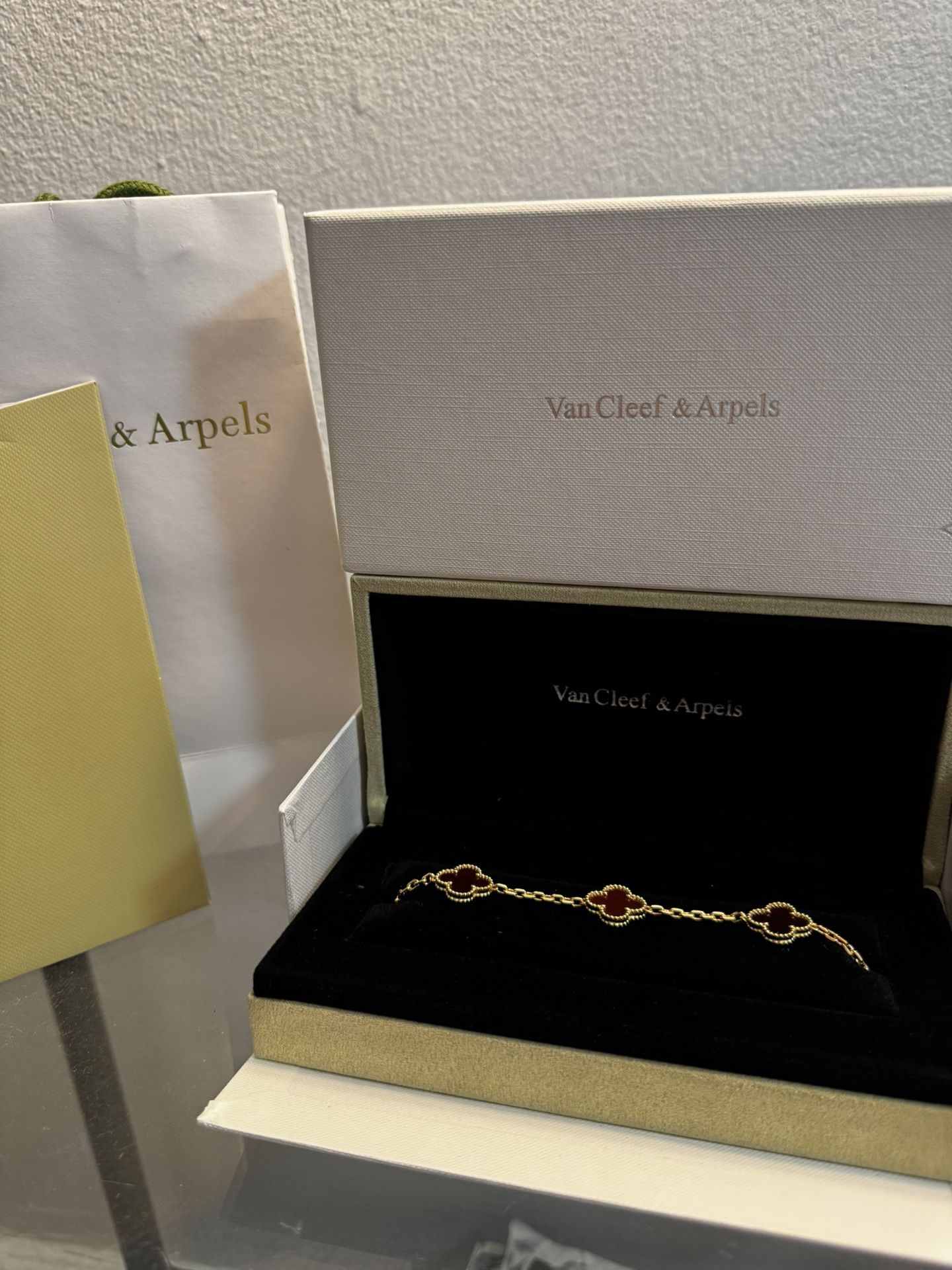 Van Cleef Bracelet Red And Gold