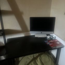 Desk + Apple Desktop