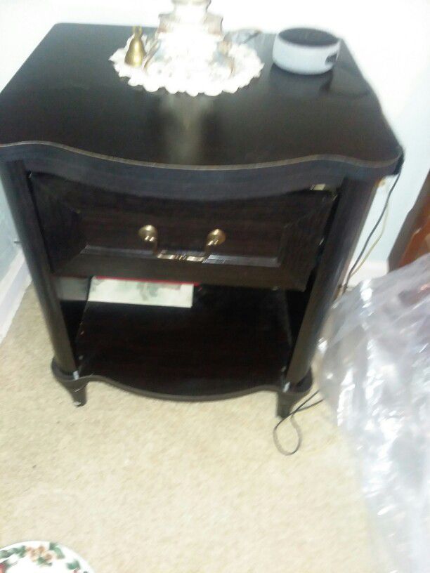 Black End Table With Draw