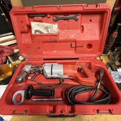 Milwaukee 1107-1 1/2” Right Angle Drill Kit 