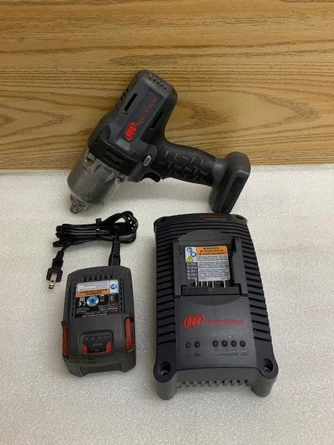 Ingersoll Rand W7150 1/2 " 20V High - Torque Inpactool 1 Battery and Charger
