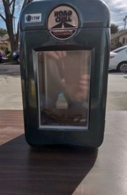 Road chill travel fridge