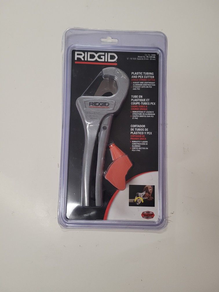 Ridgid Plastic Tubing and PEX Cutter 1/8 - 1-3/8"