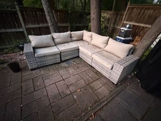 Outdoor seating w/ coffee table