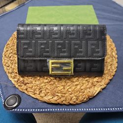 Beautiful Crossbody Bag With Strap NEW