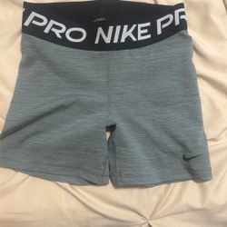 Women’s Nike Pro Shorts 