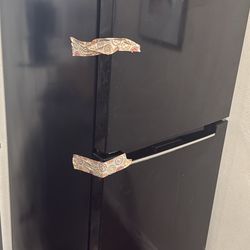 4ft Tall Refrigerator 