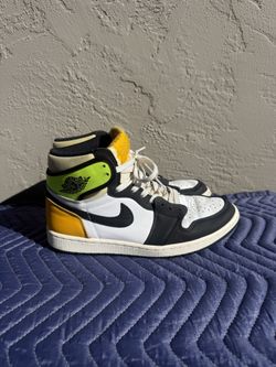 Air Jordan 1 High OG “Visionaire” (Volt / Black / White) ⚡