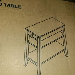 Convenience Concepts American Heritage 11.25 in, Mahogany Rectangle Wood End Table with Charging Station