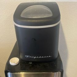 Ice Maker 