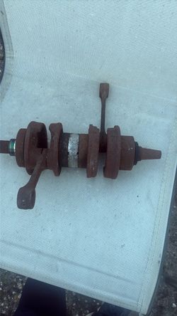 Engine Crankshaft with Connecting Rods