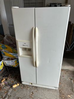 Kenmore refrigerator.  Works fine