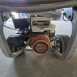 Pressure Washer: Make offer 