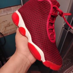 Jordan Horizon SIZE 4.5y 