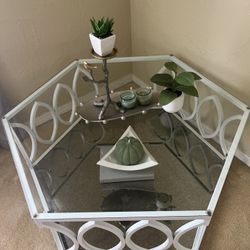 Modern Glass Coffee Table 