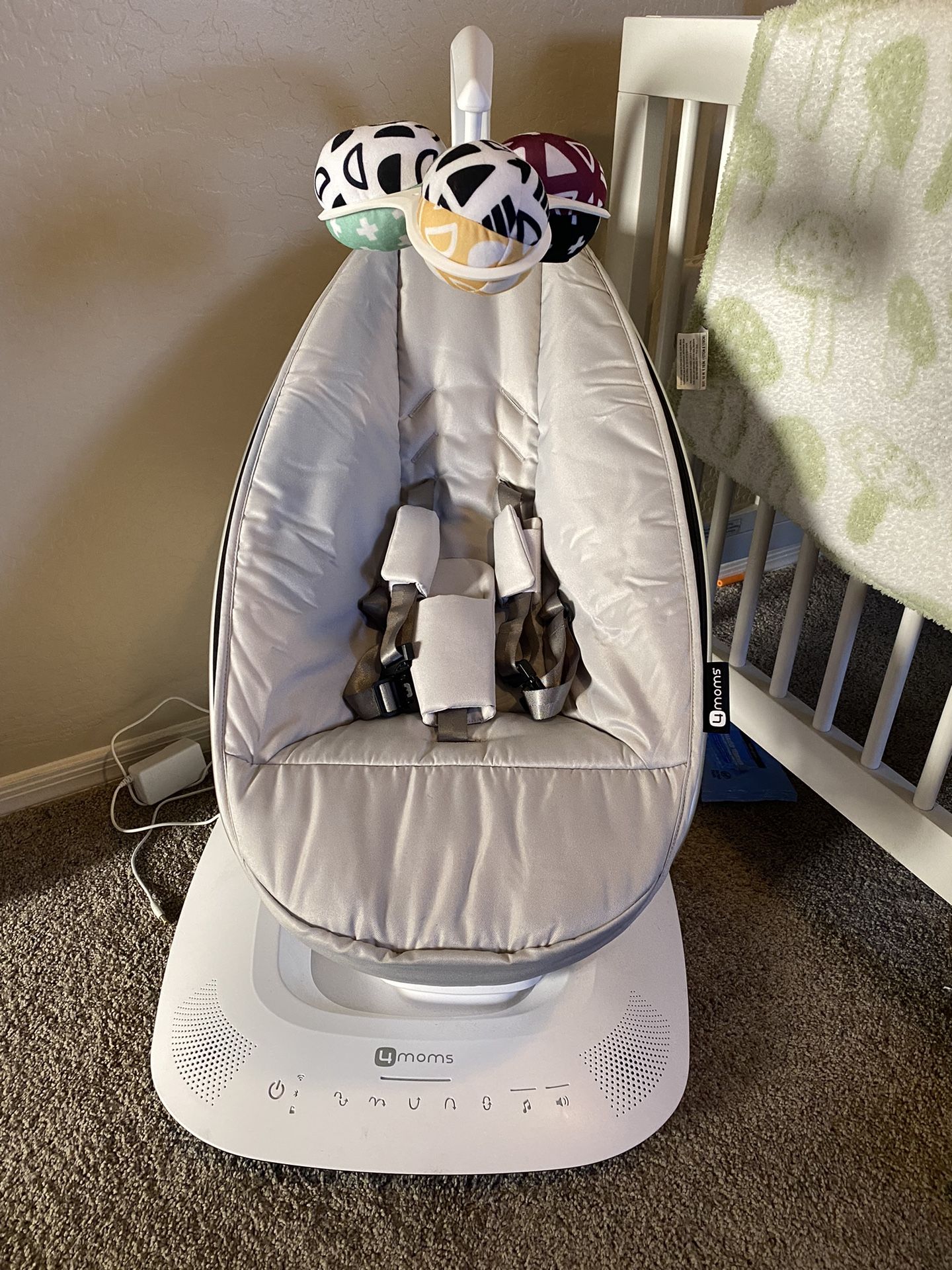MamaRoo Baby Swing